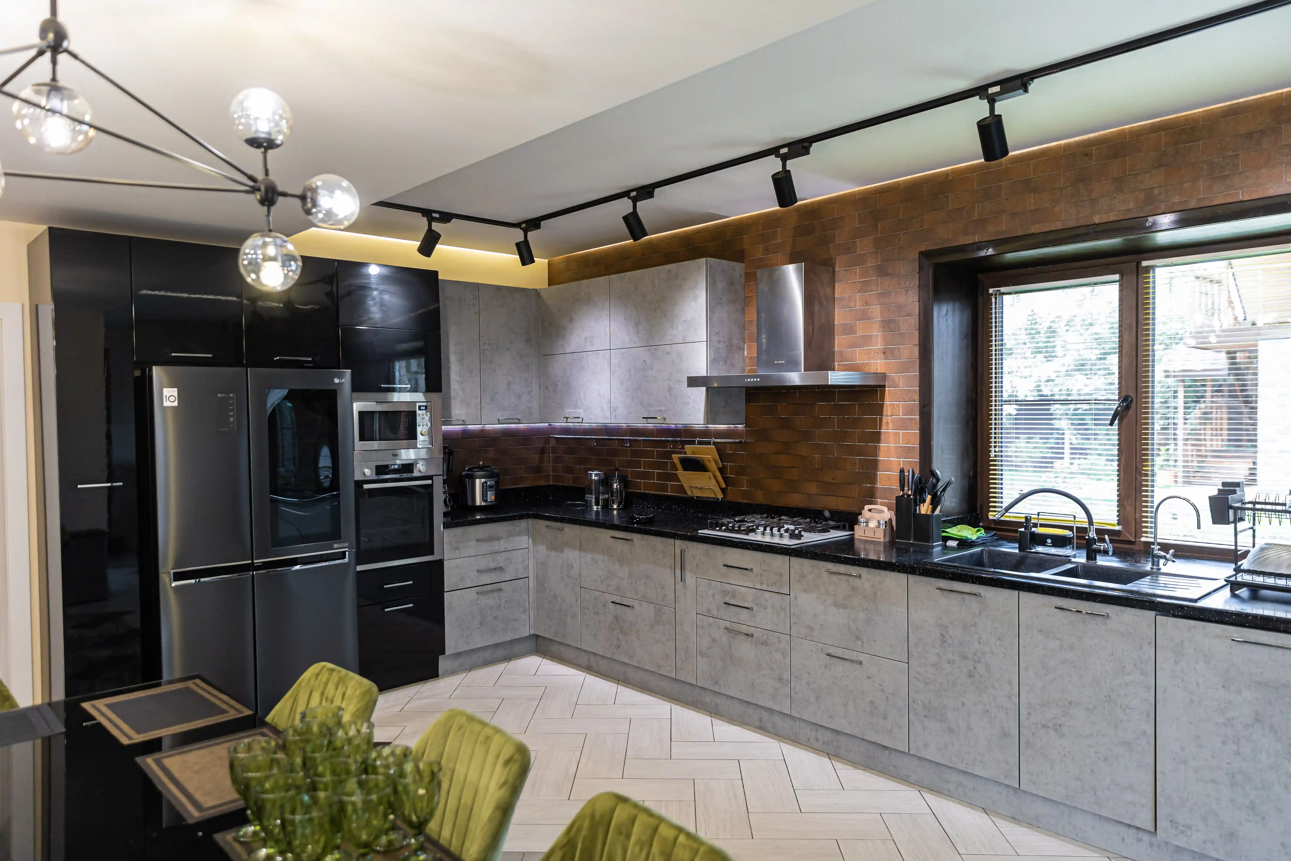 Дом Премиум Царев с участком, баней, летней кухней